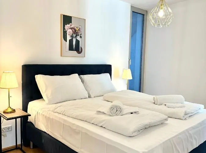Residential Elegance: Yourvienna Classic In Center * Vídeň