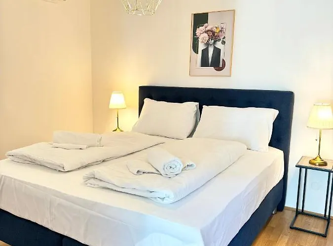 Residential Elegance: Yourvienna Classic In Center *