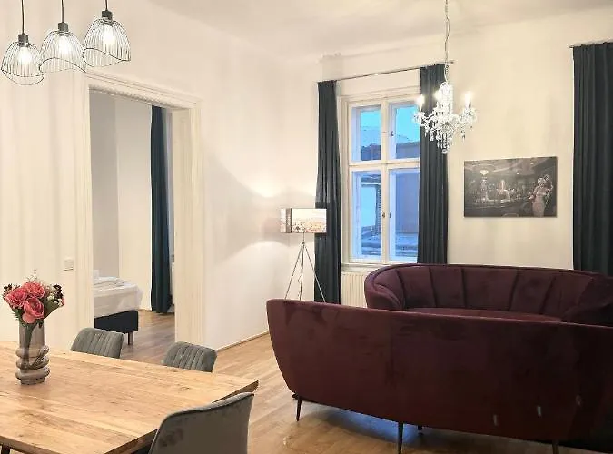 Residential Elegance: Yourvienna Classic In Center *