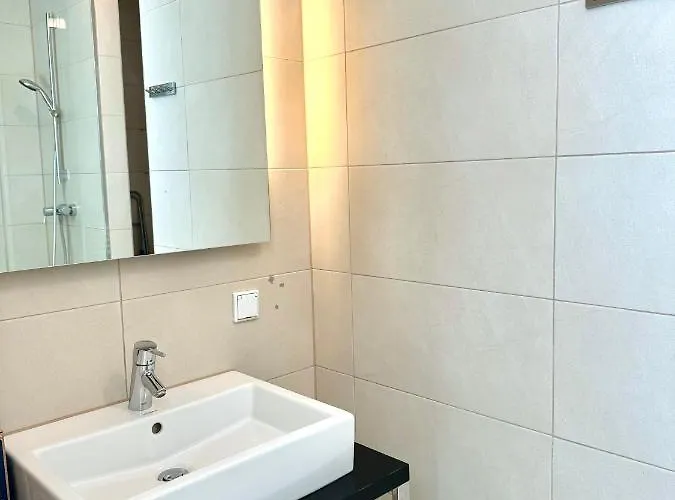Residential Elegance: Yourvienna Classic In Center Apartmán