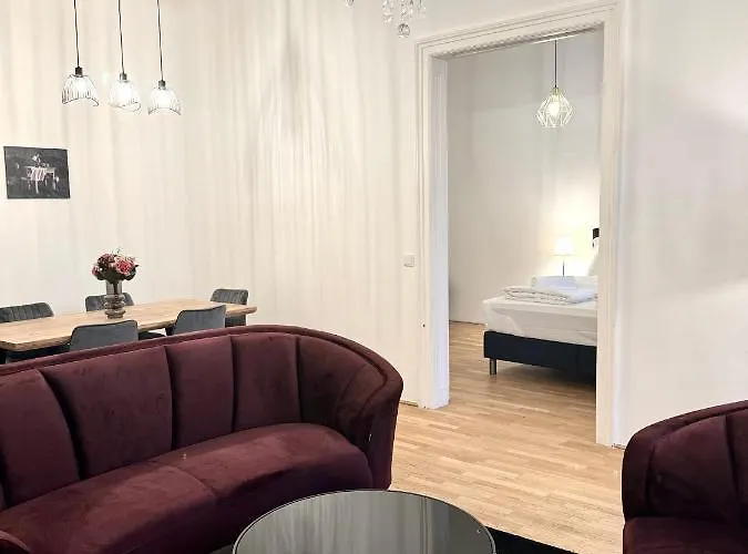 Residential Elegance: Yourvienna Classic In Center *